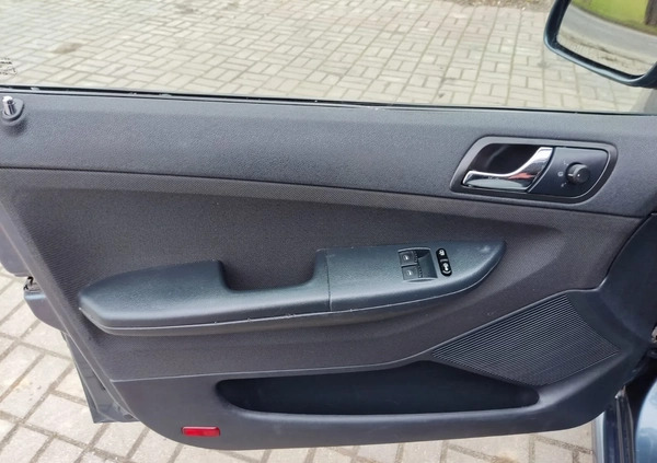 Skoda Fabia cena 6999 przebieg: 180000, rok produkcji 2005 z Kruszwica małe 529
